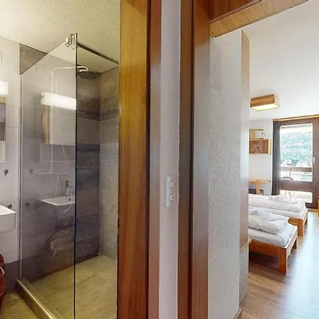 St. Moritzerhof 51 *