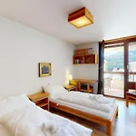 St. Moritzerhof 51 *